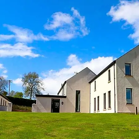 فندق مبيت وإفطار Emy Lakehouse - Near Castle Leslie, Glaslough