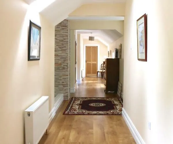 Bed & Breakfast Emy Lakehouse 4*